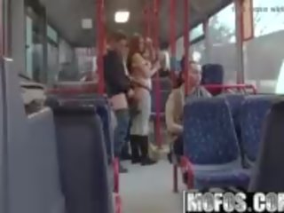 Mofos b sides - bonnie - verejnosť špinavé film město autobus footage.