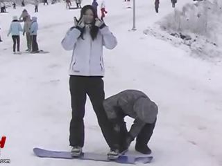 亚洲人 一对 疯狂的 snowboarding 和 有性 adventures 电影