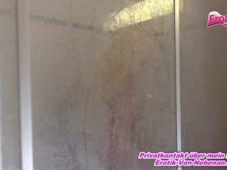 Anaali sisään der dusche - saksalainen entinen teini-ikäinen perse kohteeseen suu sisään suihku pov