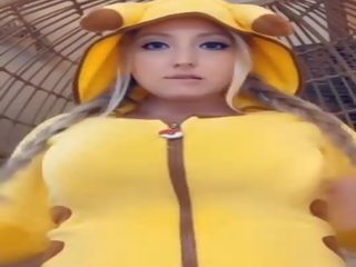 Milch geben blond zöpfe zöpfe pikachu saugt & spits milch auf riesig brüste prellen auf dildo snapchat sex film kino