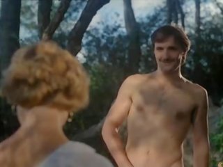 נקבה בלבוש וגברים עירומים ביחד mov סרט מן לָה storia piera 1983
