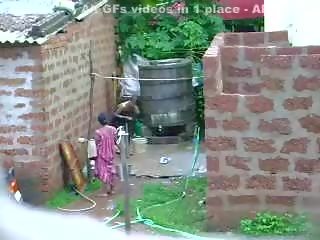 Watch This Two incredible Sri Lankan adolescent Getting Bath In Outdoor