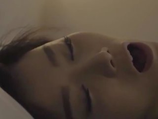 한국의 더러운 영화 장면 150